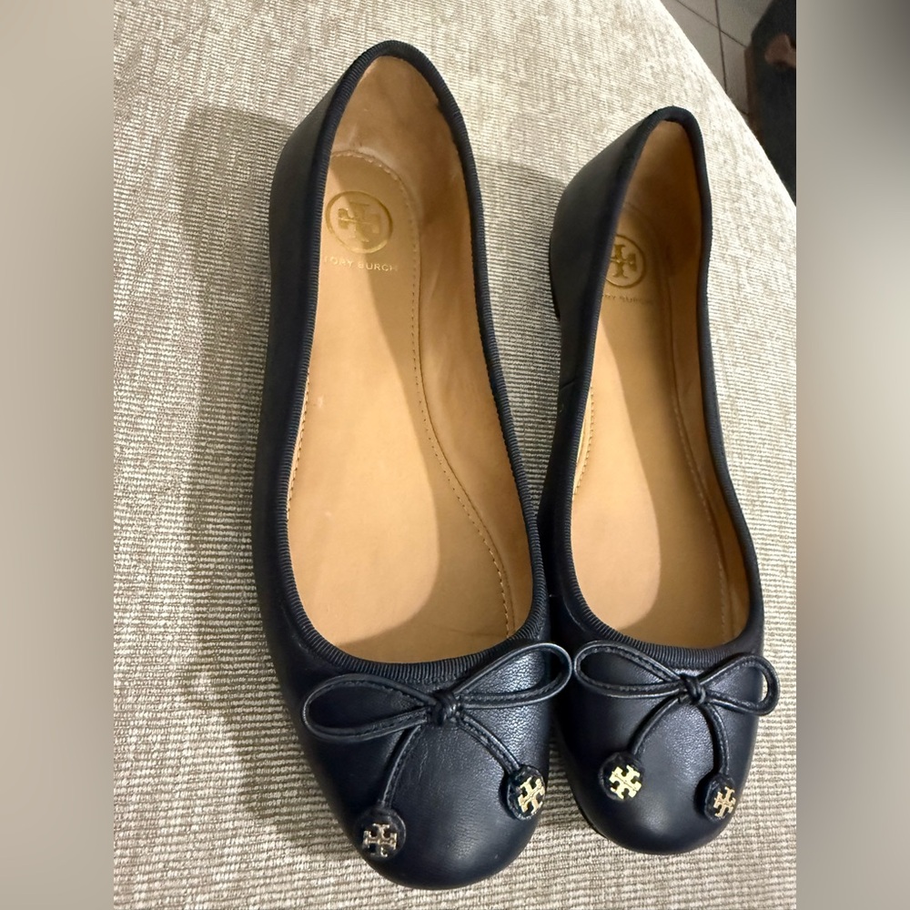 Tory Burch Black Leather Flats with Bow